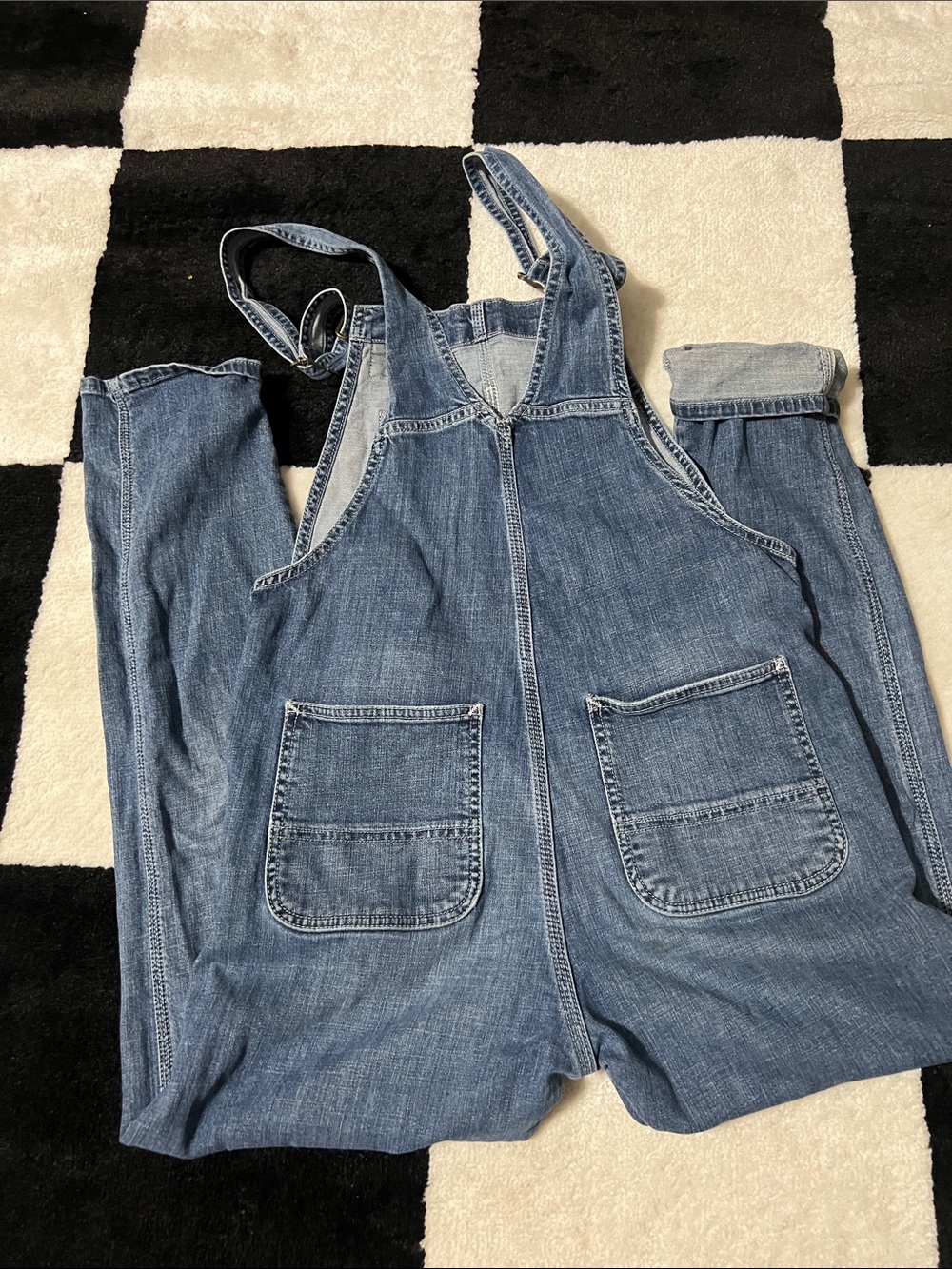 Carhartt women’s Blue Denim Bib Overalls with Brass Hardware - Picture 4 of 5